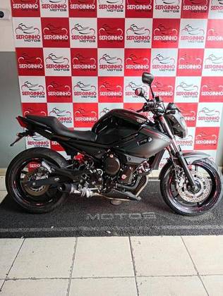 YAMAHA XJ6 N ABS 